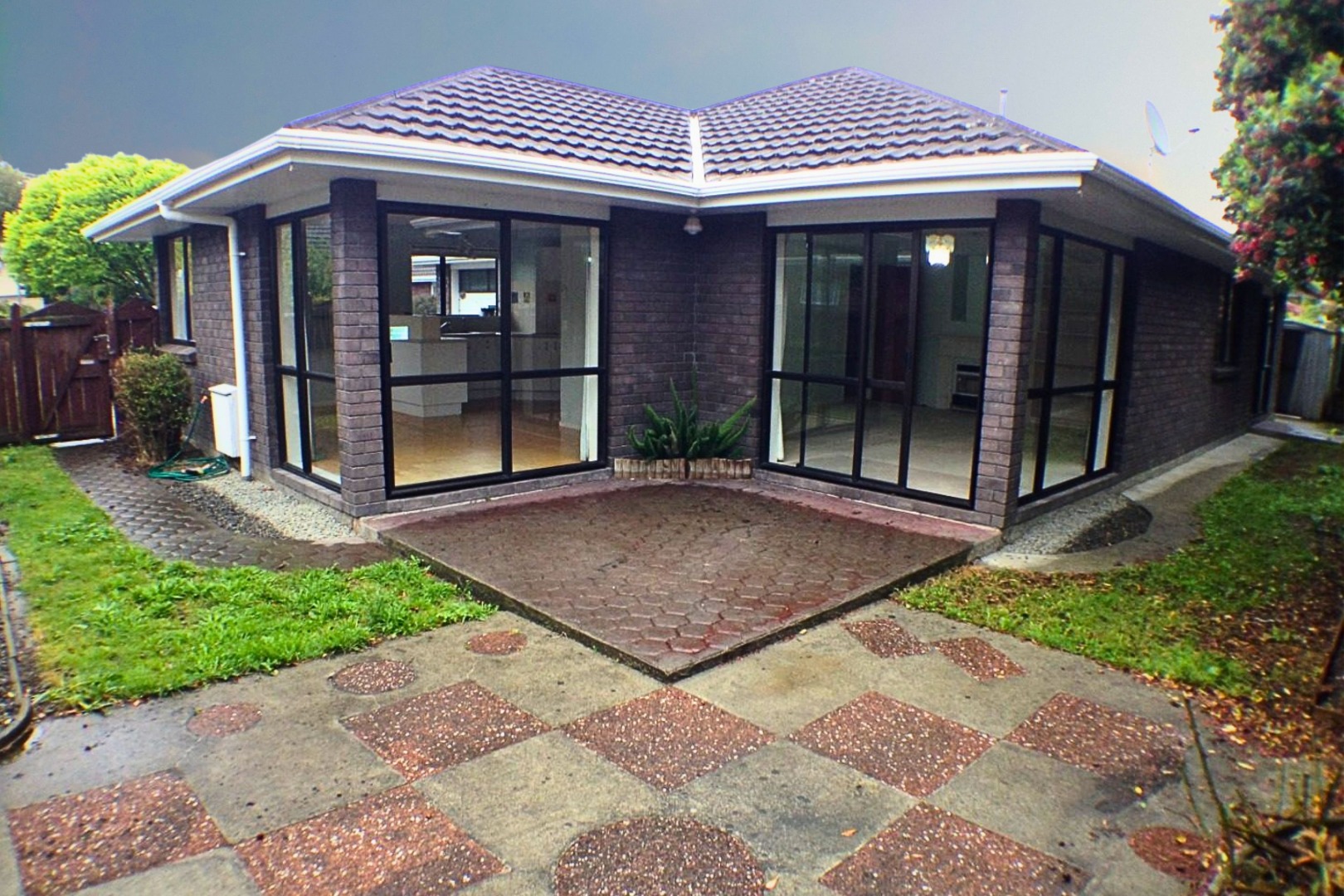 Hokowhitu - 4 Bedrooms