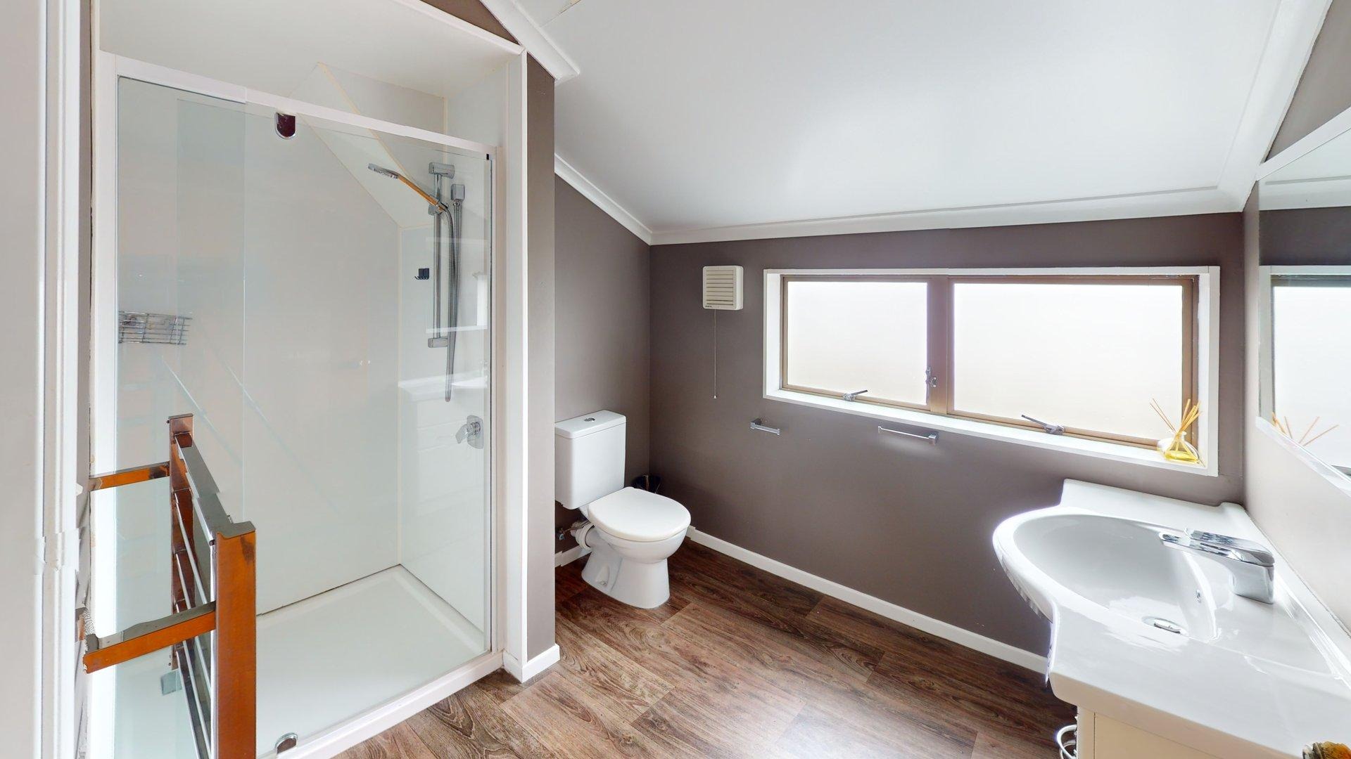 Awapuni - 3 bedrooms