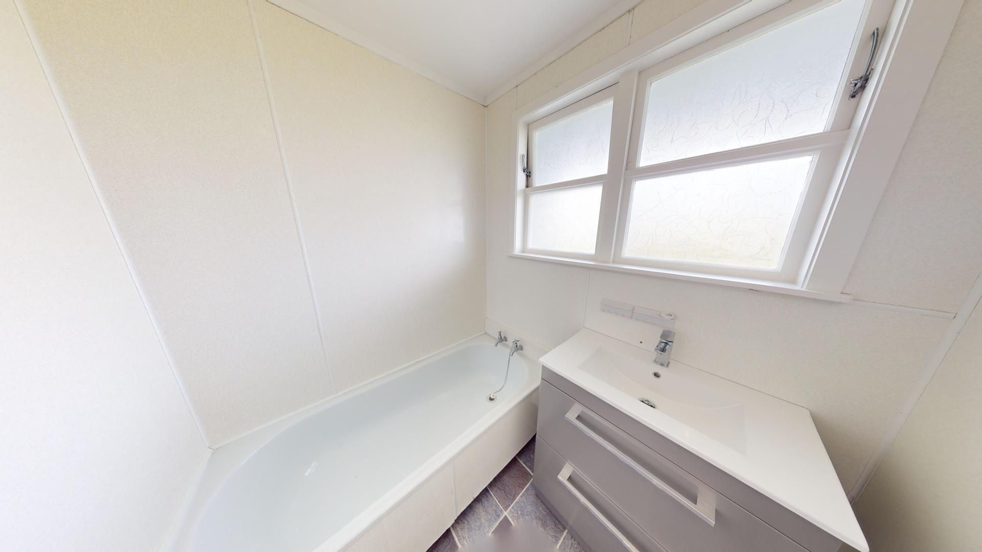 Longburn - 4 Bedrooms