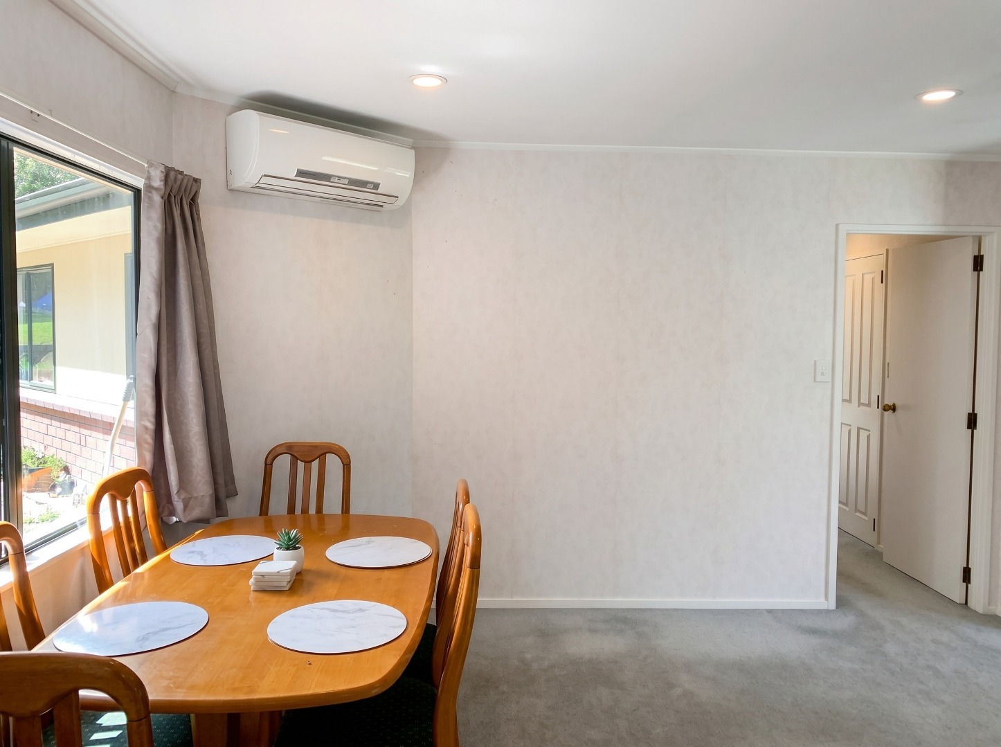 Fitzherbert - 3 Bedrooms