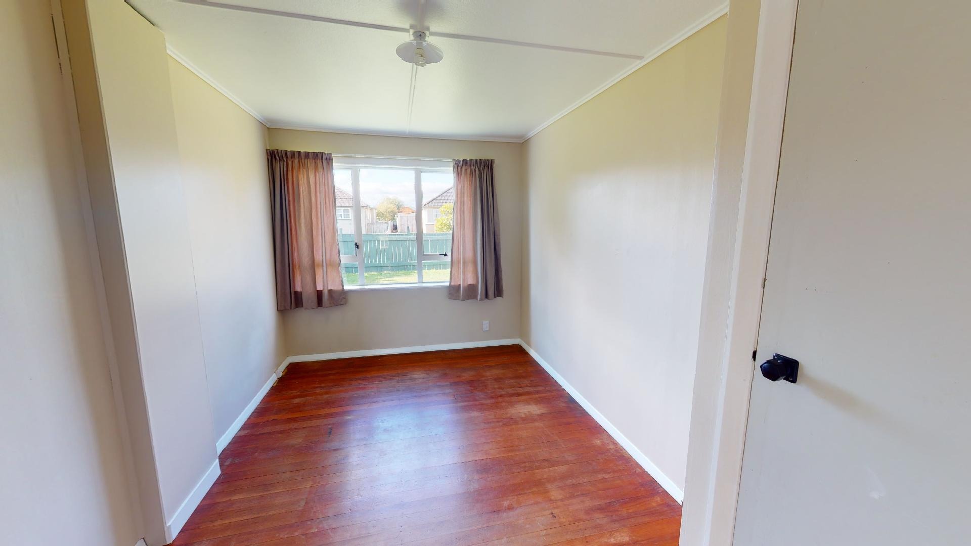 Roslyn - 4 bedrooms 