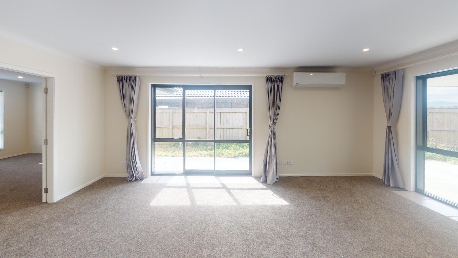 Fitzherbert - 4 Bedrooms