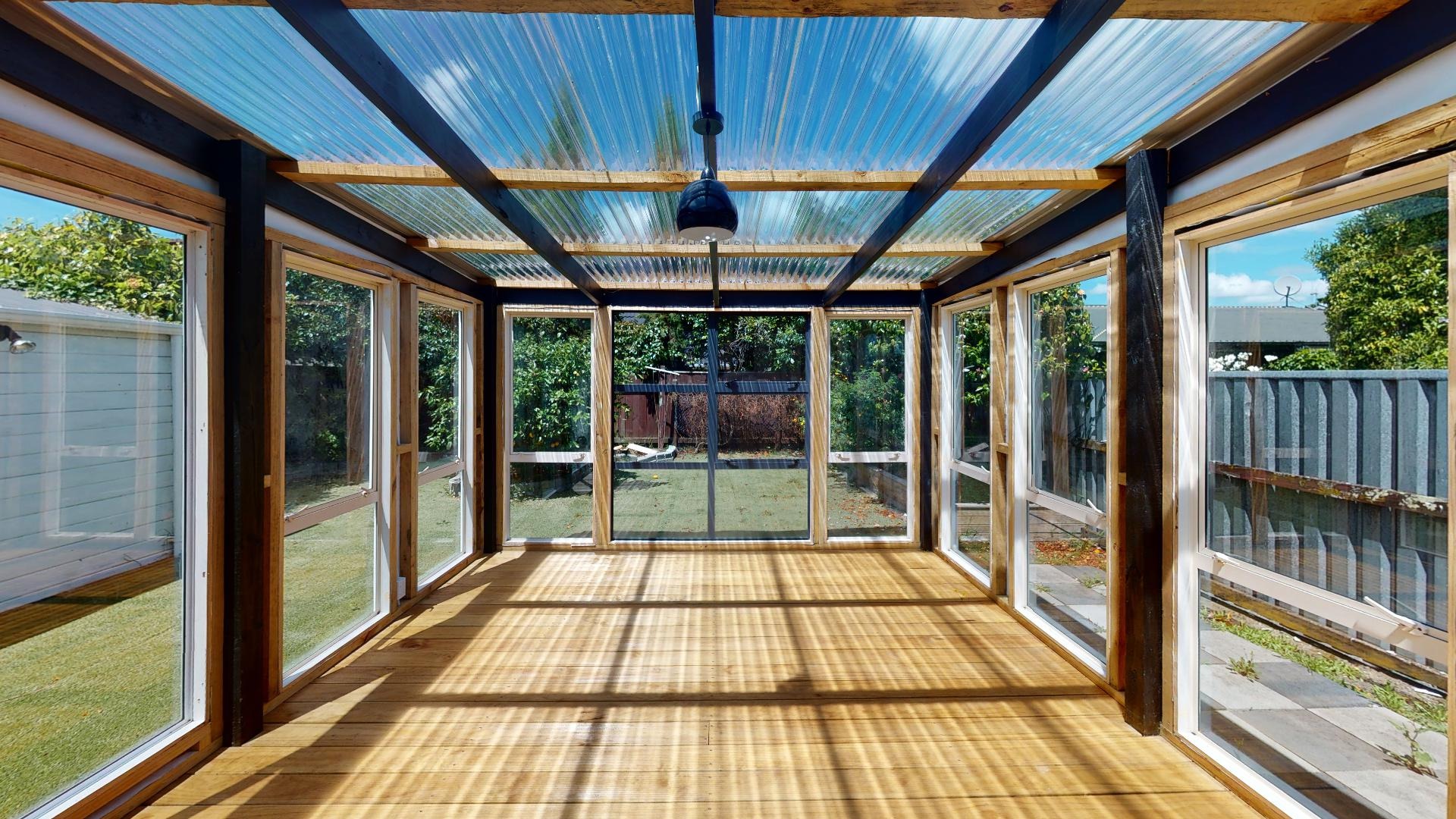 Hokowhitu - 3 Bedrooms