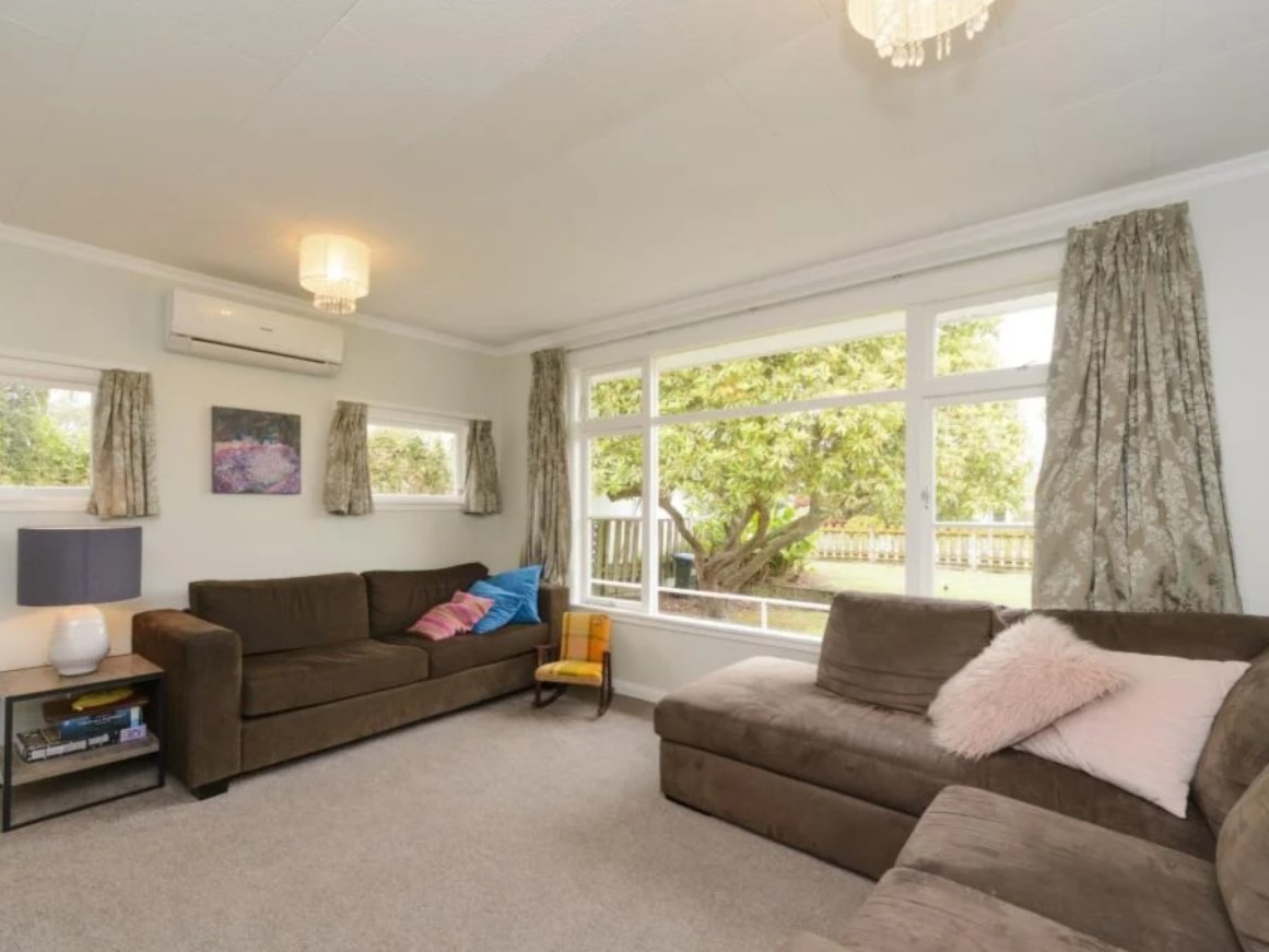 Hokowhitu - 3 Bedrooms 