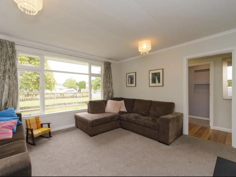 Hokowhitu - 3 Bedrooms 