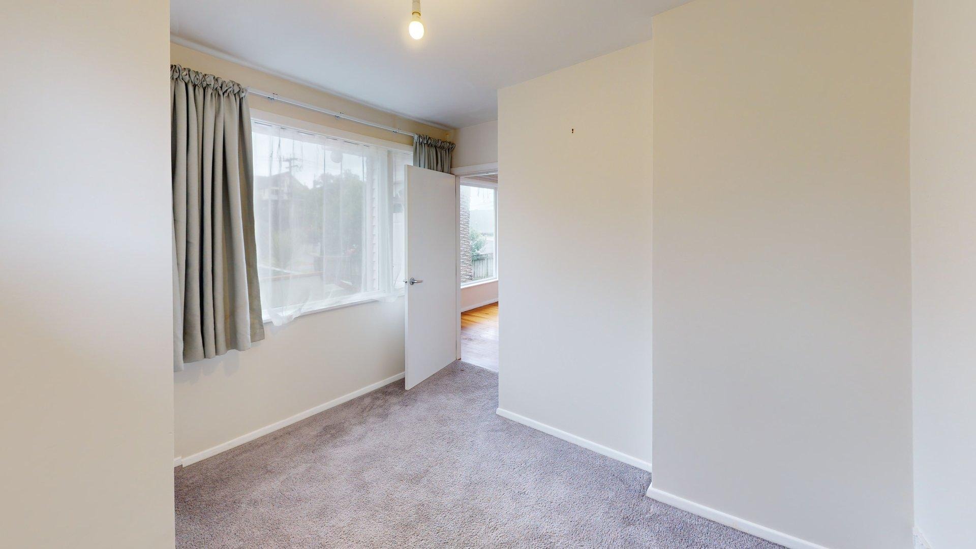 Raumati South - 3 Bedrooms