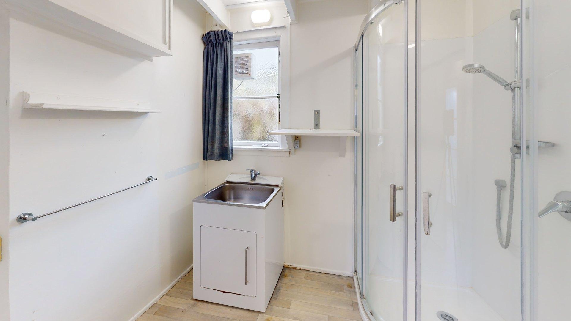 Raumati South - 3 Bedrooms
