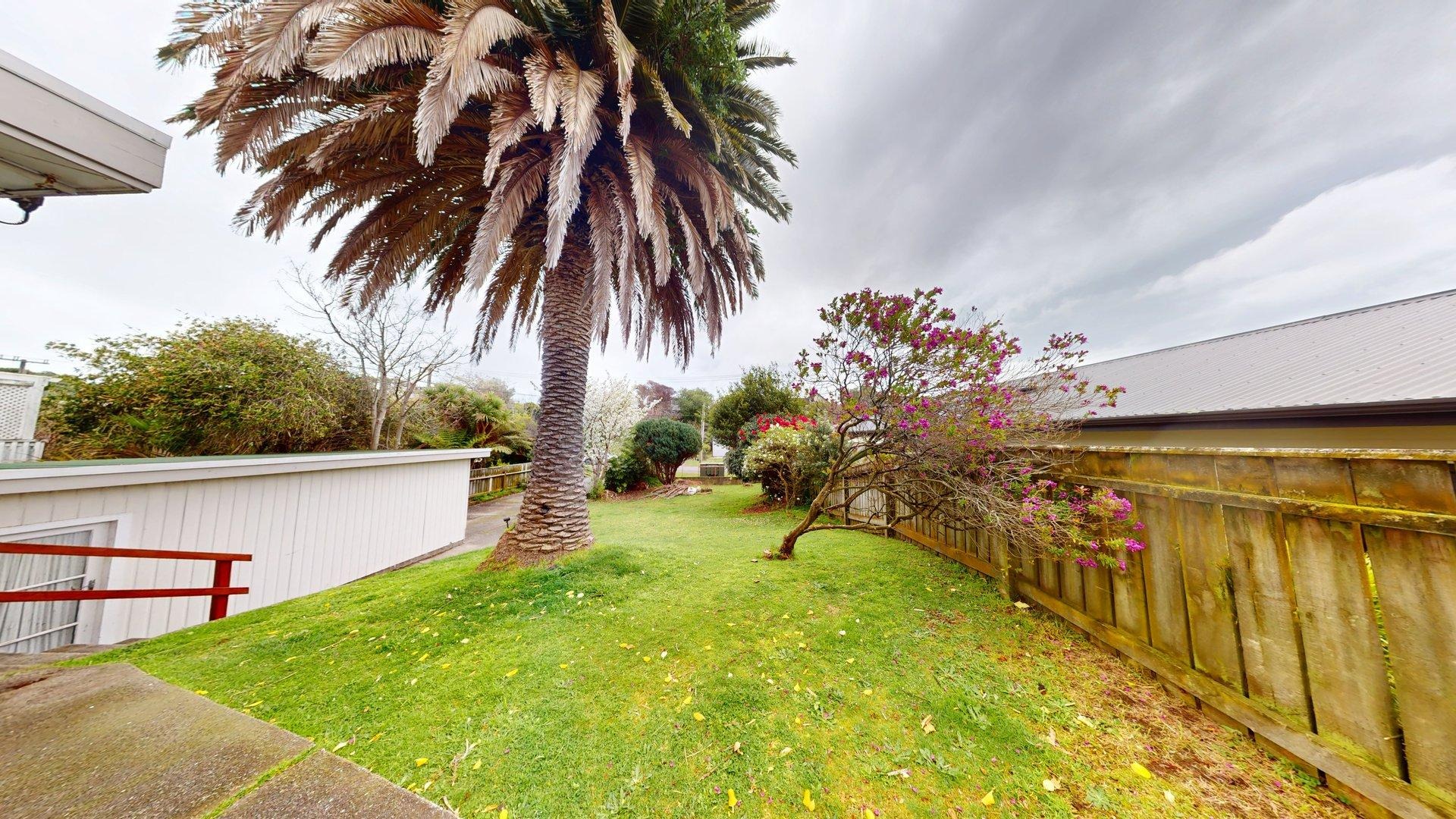 Raumati South - 3 Bedrooms
