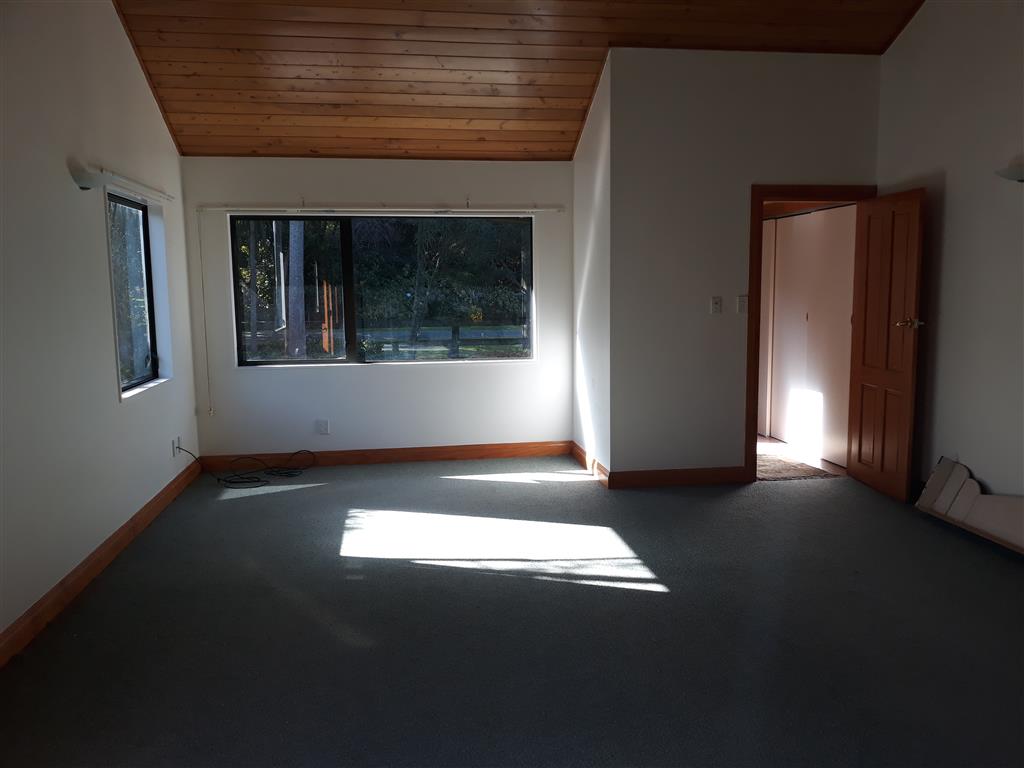 Manakau - 3 Bedrooms