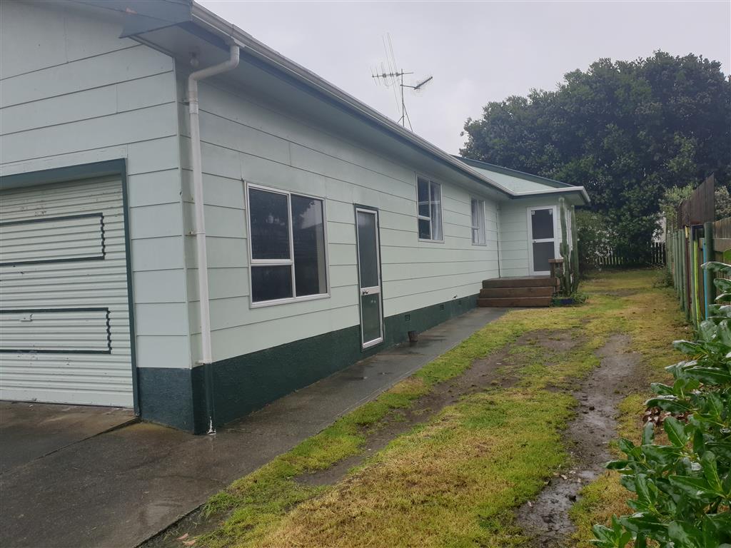 Otaki Beach - 2 Bedrooms