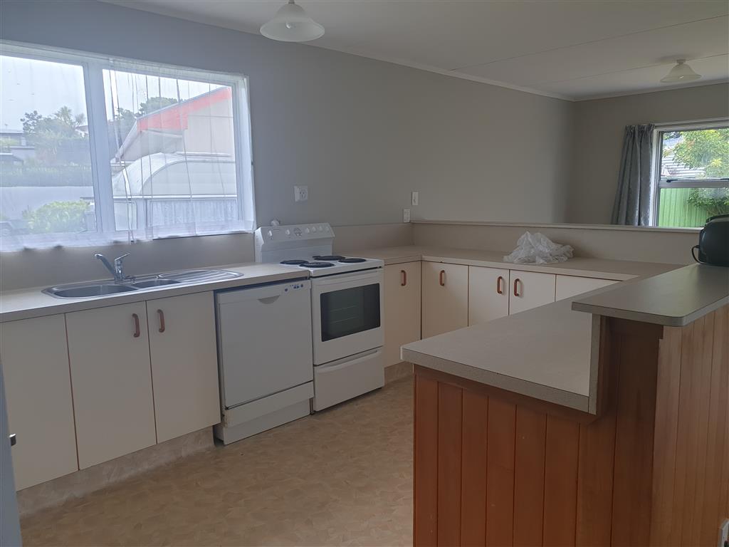 Otaki Beach - 2 Bedrooms
